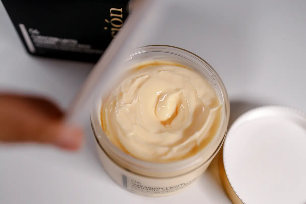 06 CURACION Lacto Aquanic Cream Mask (Box 60) (290 g)
