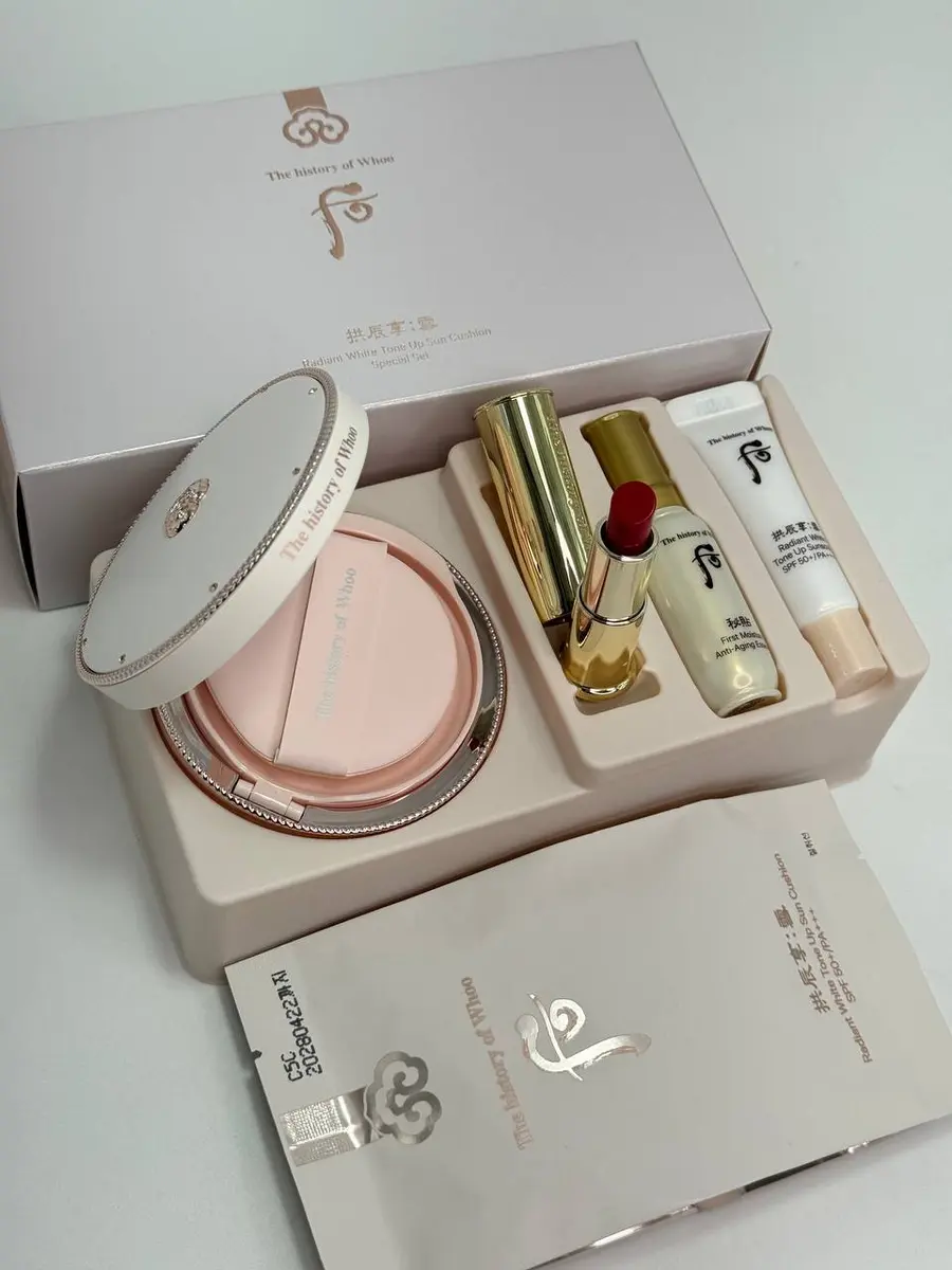 The History of Whoo Gongjinhyang: Seol Radiant White Tone Up Sun Cushion Special Set (BOX 8) (210 g)