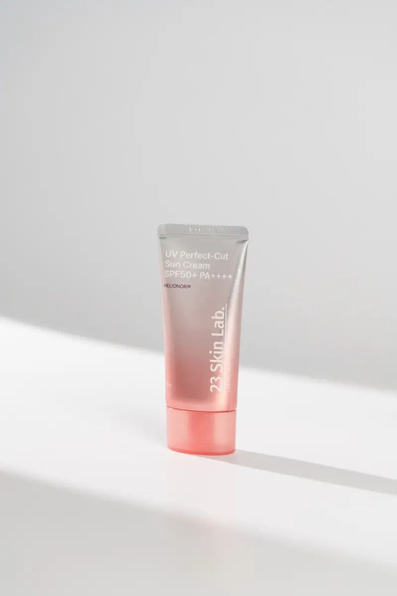 23Skin Lab. UV Perfect-Cut SUN  CREAM SPF50+/PA++++ 50 ml (Box 30/120) (70 g)