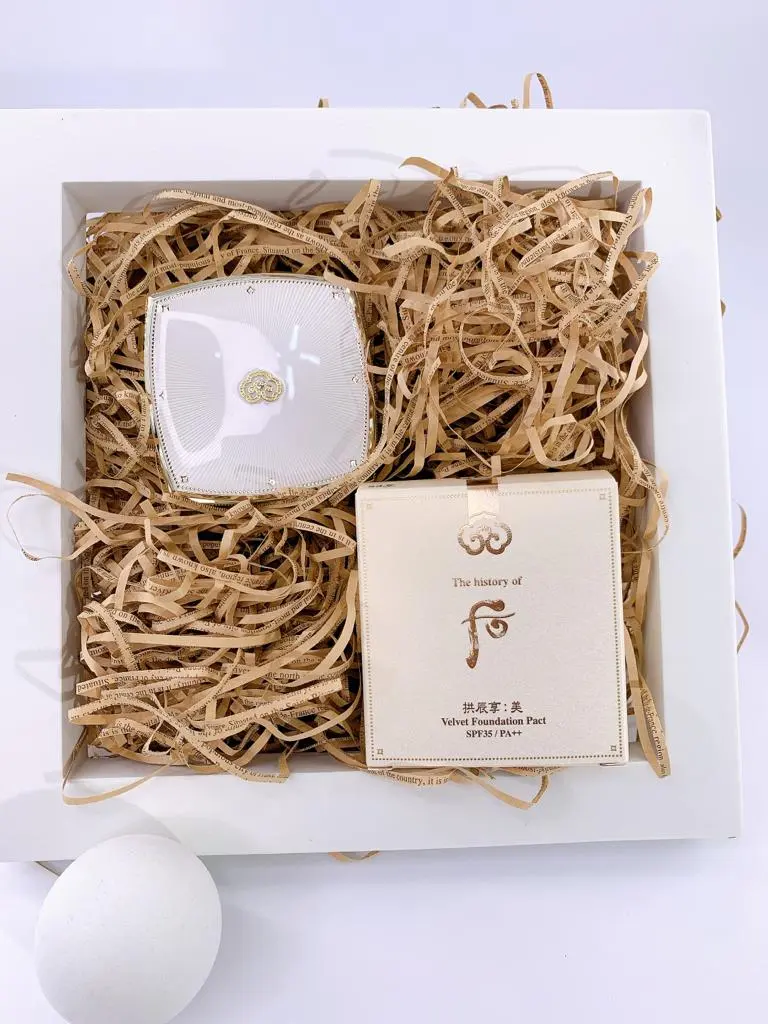 THE HISTORY OF WHOO Gongjinhyang Mi Velvet Foundation Pact SPF35/PA++ (120 g)
