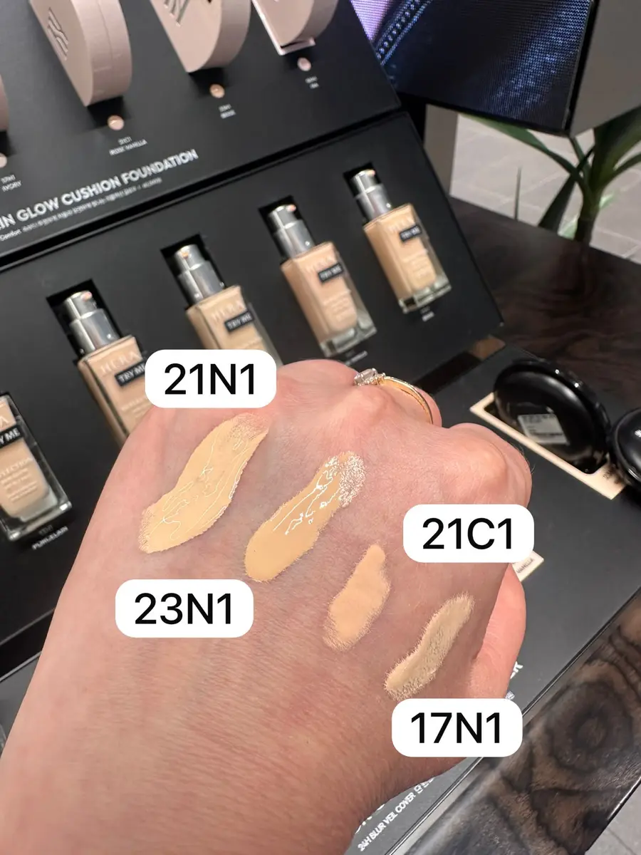 HERA Glow Lasting 24H Radiant skin SPF 22/ PA++ (155 g)