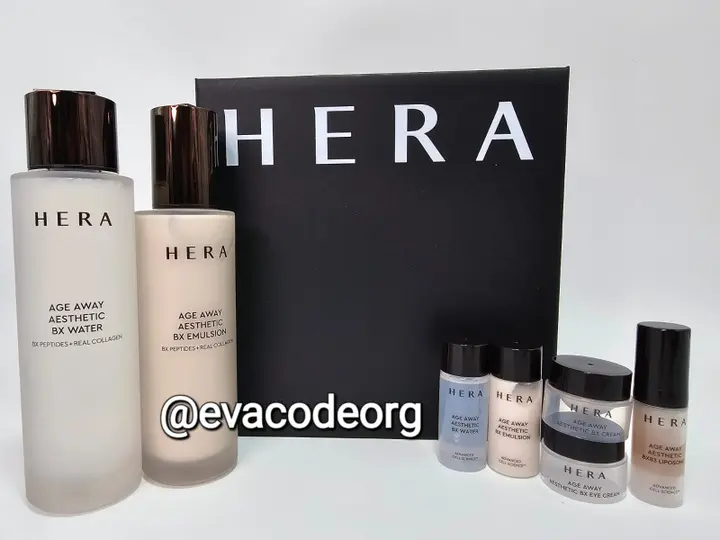 HERA Age Away Aesthetic 2pc Special Set (980 g)
