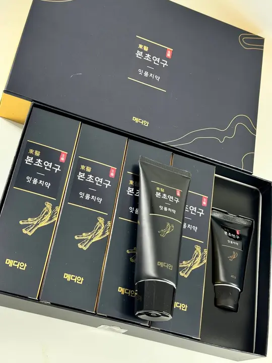 Median Dongui Boncho Yeongu Toothpaste (100g*4ea+40g) (740 g)