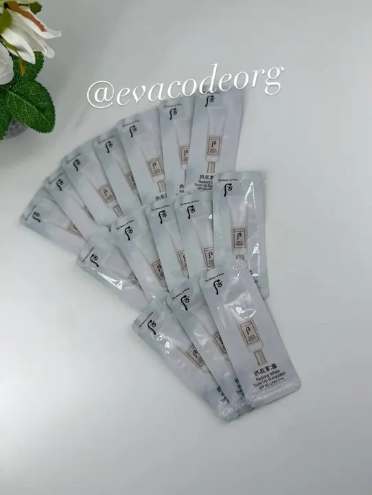 The history of Whoo Gongjinhyang: Seol Radiant White Tone Up Sunscreen SPF50+/PA++++ 1 ml * 120 ea (210 g)